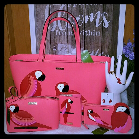 Kate spade Handbags - Kate spade parrot Collection